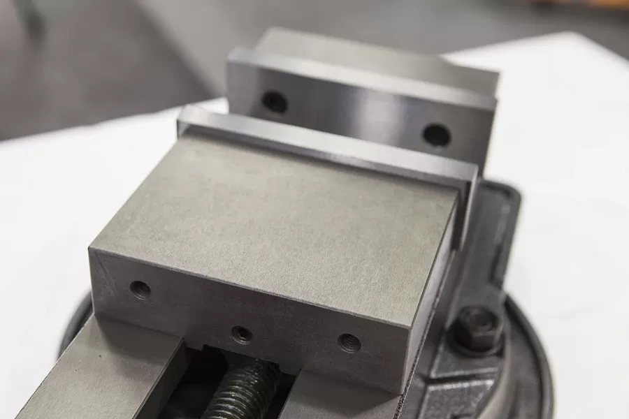 Тиски станочные Stalex QM16200