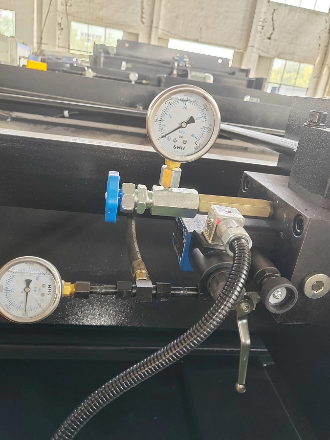 Гильотина гидравлическая Stalex HSB 3200x12