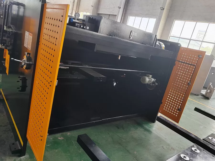 Гильотина гидравлическая Stalex HSB 3200x12